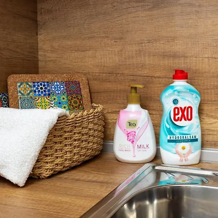 Apartman Retreat With Local Charm *