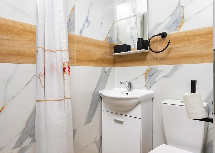 Retreat With Local Charm By Flat Mаnager